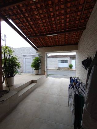 Casa em Condomínio Fechado sendo 3/4