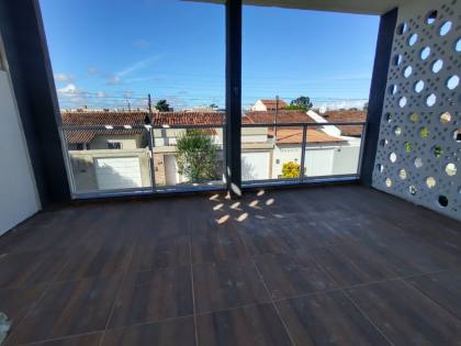 CASA DUPLEX EM CONDOMÍNIO FECHADO