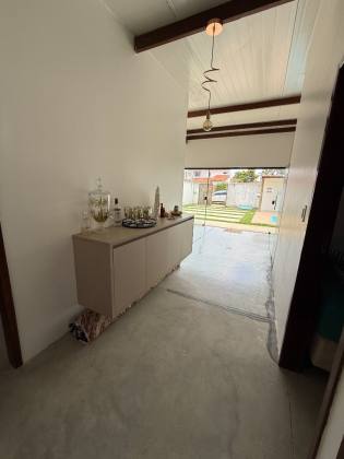 Casa em condomínio em Ipioca com acesso direto à praia