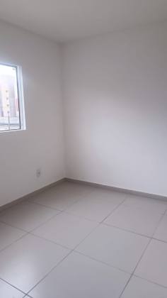APARTAMENTO RESERVA DO PARQUE 2 COM 2 QUARTOS E VARANDA.