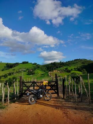 SITÍO COM 2 CASAS