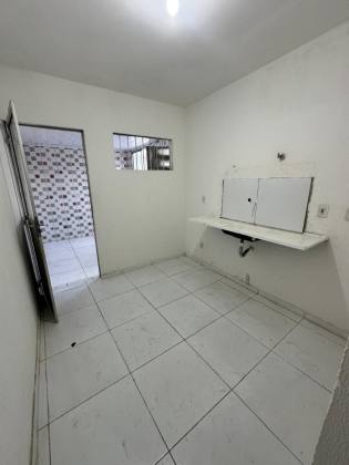 Casa pronta para morar na cidade universitária!