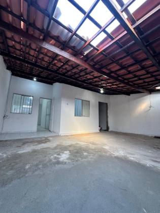 Casa pronta para morar na cidade universitária!