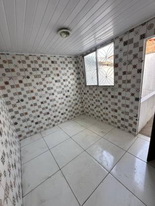 Casa pronta para morar na cidade universitária!