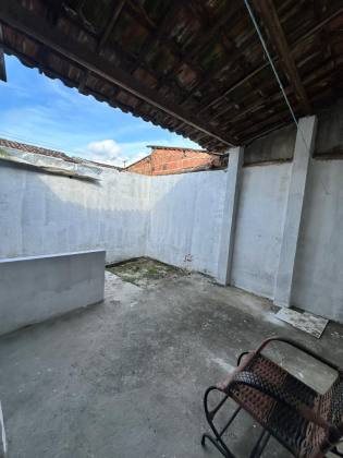 Casa pronta para morar na cidade universitária!