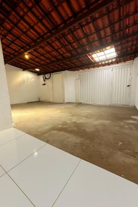 Casa pronta para morar na cidade universitária!