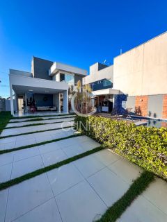 Linda Casa Em Condomínio Fechado