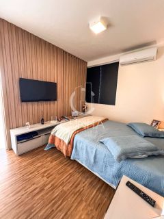 Linda Casa Em Condomínio Fechado