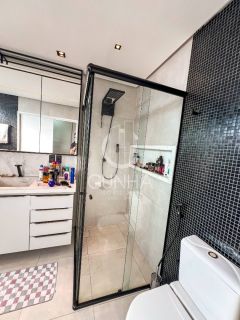 Linda Casa Em Condomínio Fechado