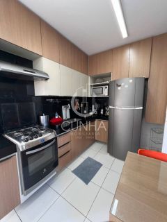 Linda Casa Em Condomínio Fechado