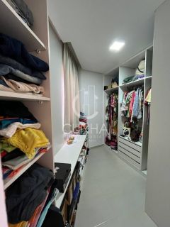 Belíssima Casa em Condomínio Fechado na Serraria