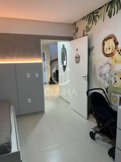 Belíssima Casa em Condomínio Fechado na Serraria