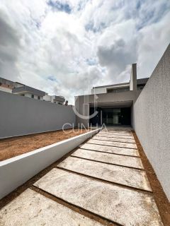 Casa Nova em Condomínio Fechado