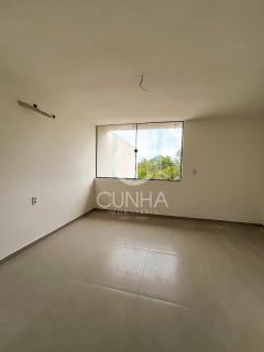 Casa Nova em Condomínio Fechado