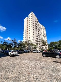 Apartamento com Varanda no Antares