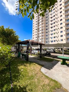 Apartamento com Varanda no Antares