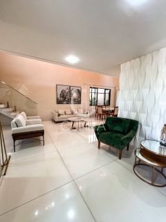 Um mix de requinte e conforto em condomínio fechado