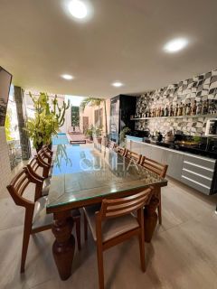 Um mix de requinte e conforto em condomínio fechado