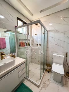 Um mix de requinte e conforto em condomínio fechado