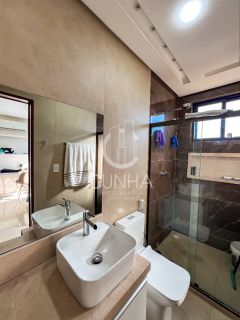 Um mix de requinte e conforto em condomínio fechado