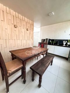 Casa reformada na Serraria