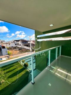 Excelente casa em condomínio fechado