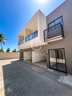 Casa duplex na Barra Nova