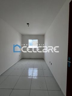 CASAS COM BECO E QUINTAL NO PORTAL DOS BOSQUES