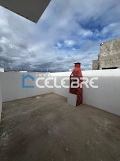 CASAS COM BECO E QUINTAL NO PORTAL DOS BOSQUES