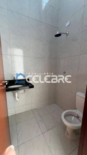 Casa com beco à venda