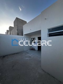 Casa com 2 quartos e suíte a venda