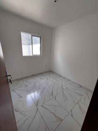 Casa com 2/4 e suite - portal dos bosques