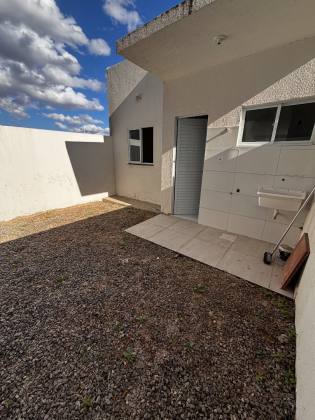 Casa com 2/4 e suite - portal dos bosques