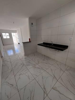 Casa com 2/4 e suite - portal dos bosques