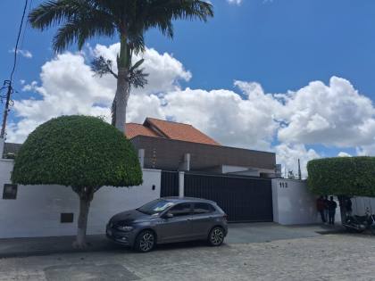 Casa para venda no bairro do Itararé - Campina Grande
