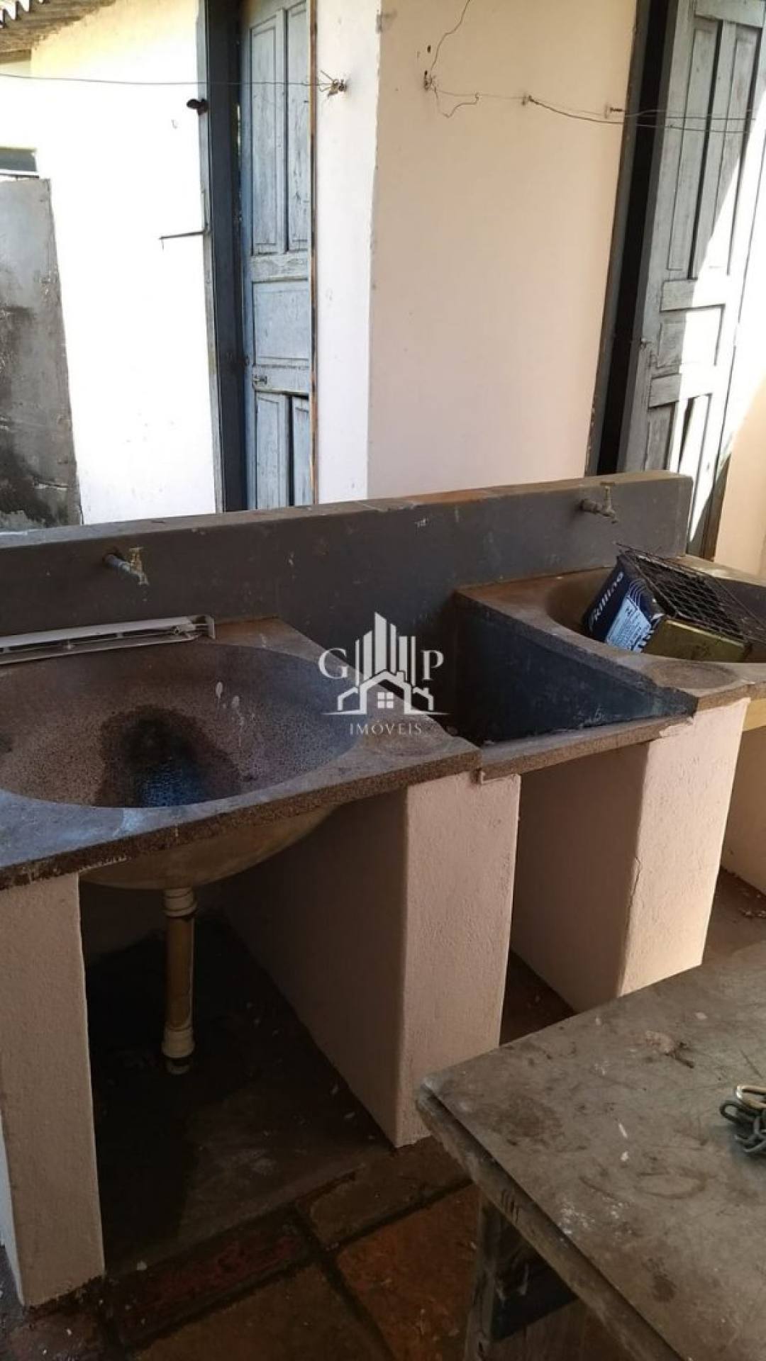 Casa para venda com 3 quartos e ótima localização no Bairro Santa Maria