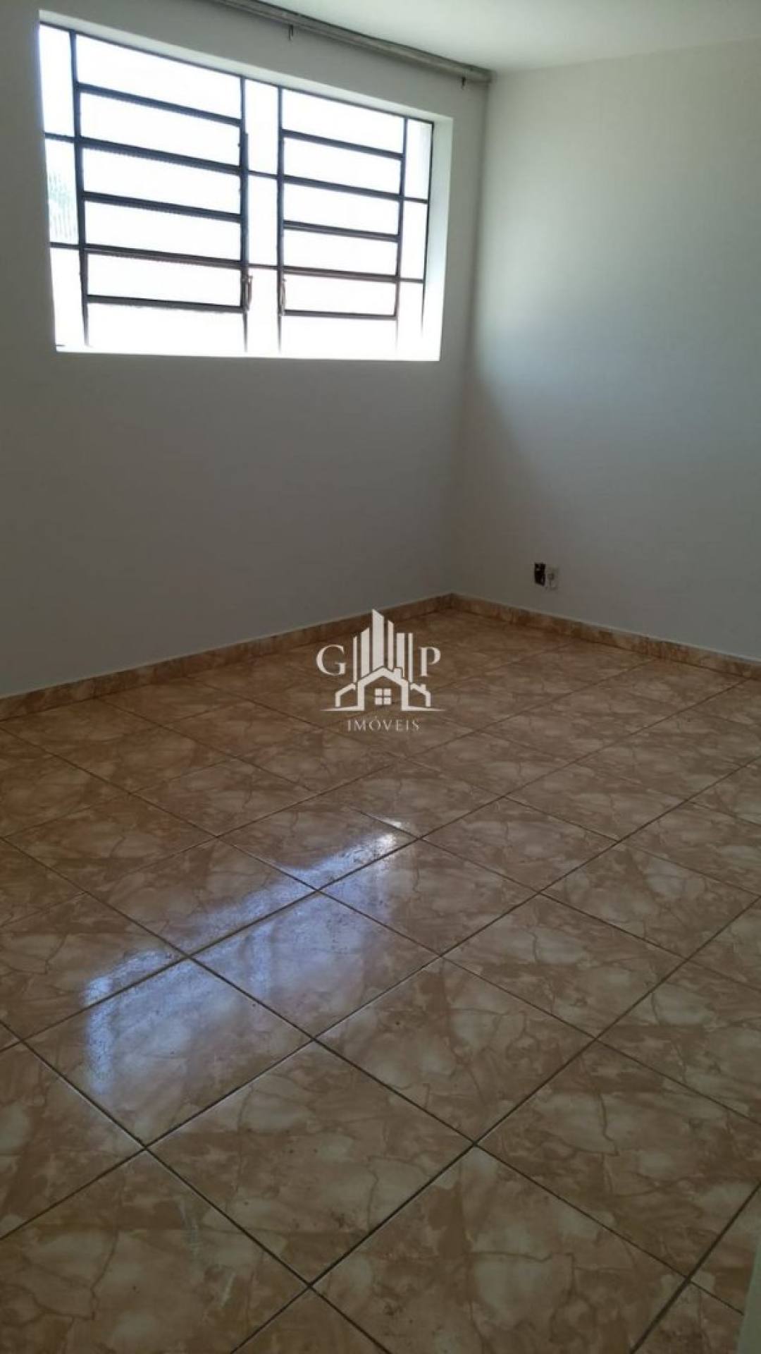 Casa para venda com 3 quartos e ótima localização no Bairro Santa Maria