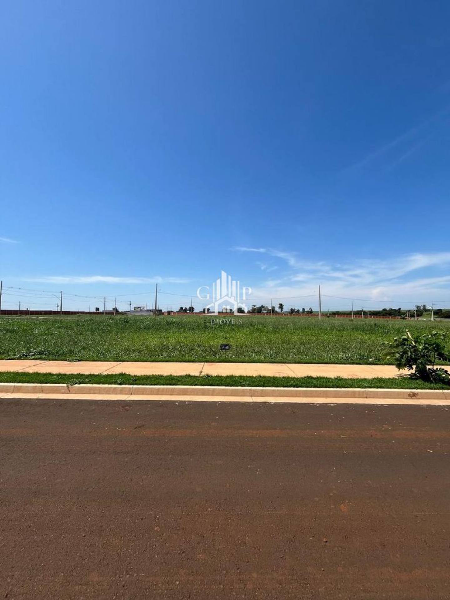 Lote / Terreno de Condomínio Para Vender no bairro Recreio dos Bandeirantes em Uberaba