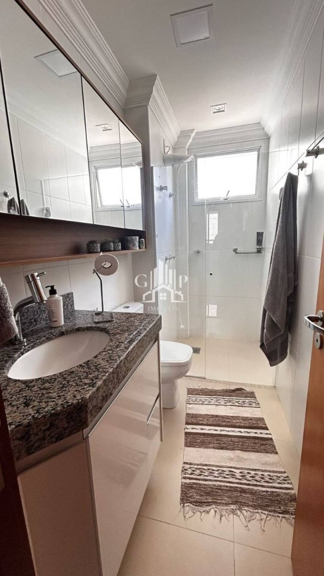 Apartamento para venda no Ed. Ilhas do Sol no bairro Santa Maria