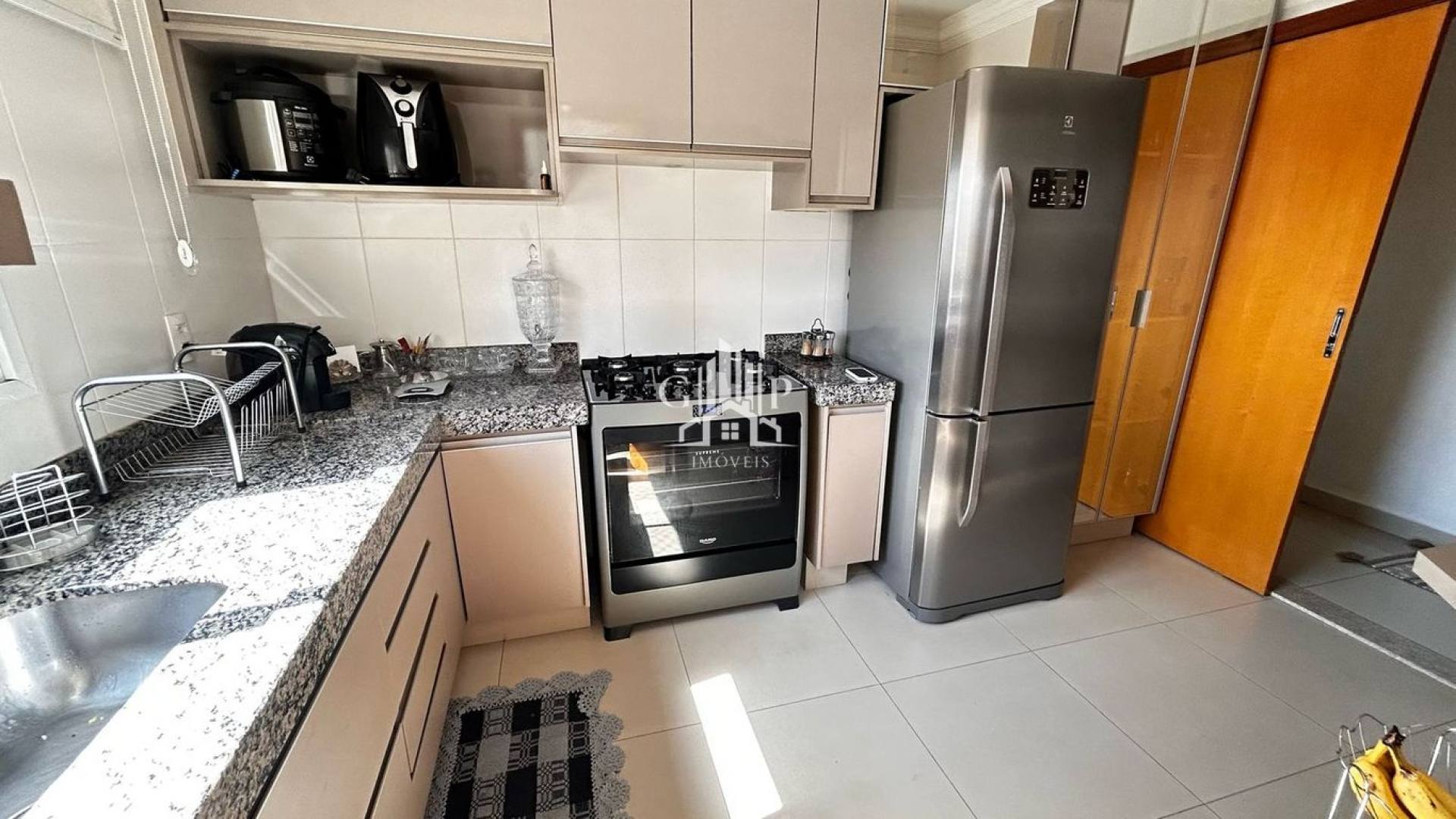 Apartamento para venda no Ed. Ilhas do Sol no bairro Santa Maria