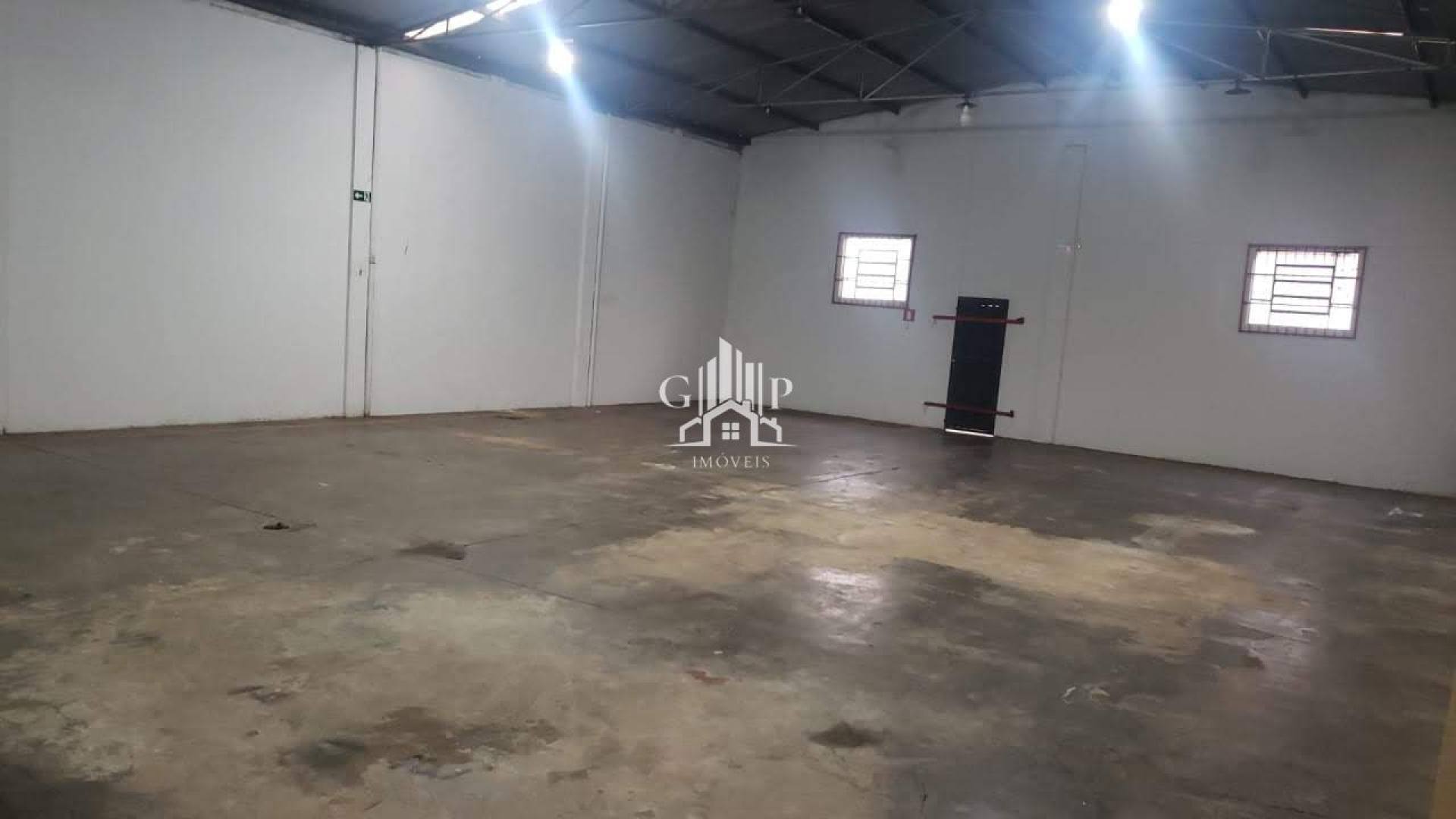 Galpão com excelente localização na Avenida João XXIII