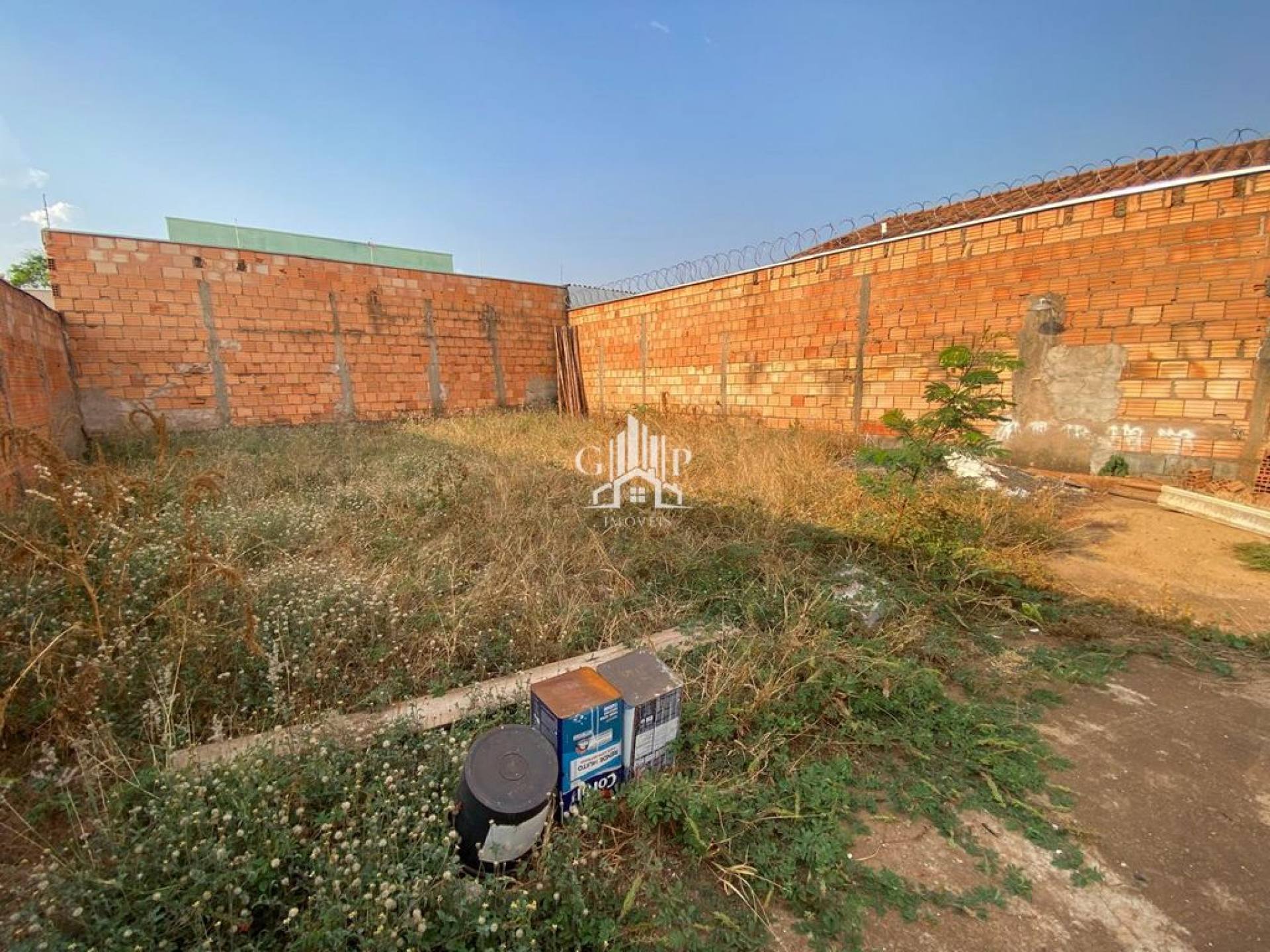 Terreno localizado no bairro Pq. dos Buritis 10x20