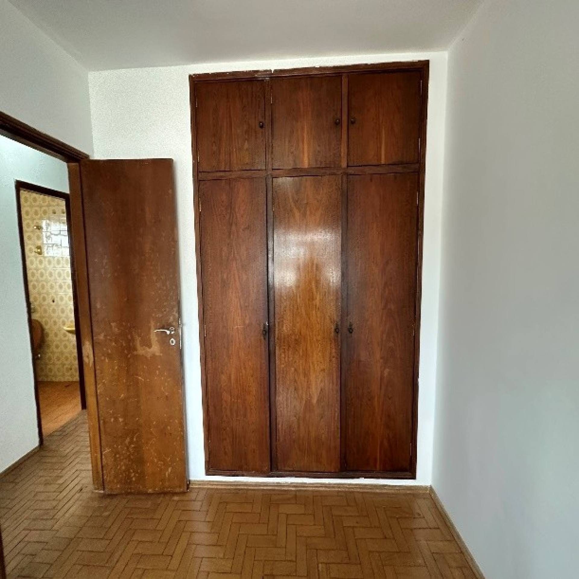 Apartamento  muito amplo e com excelente localização no bairro Olinda