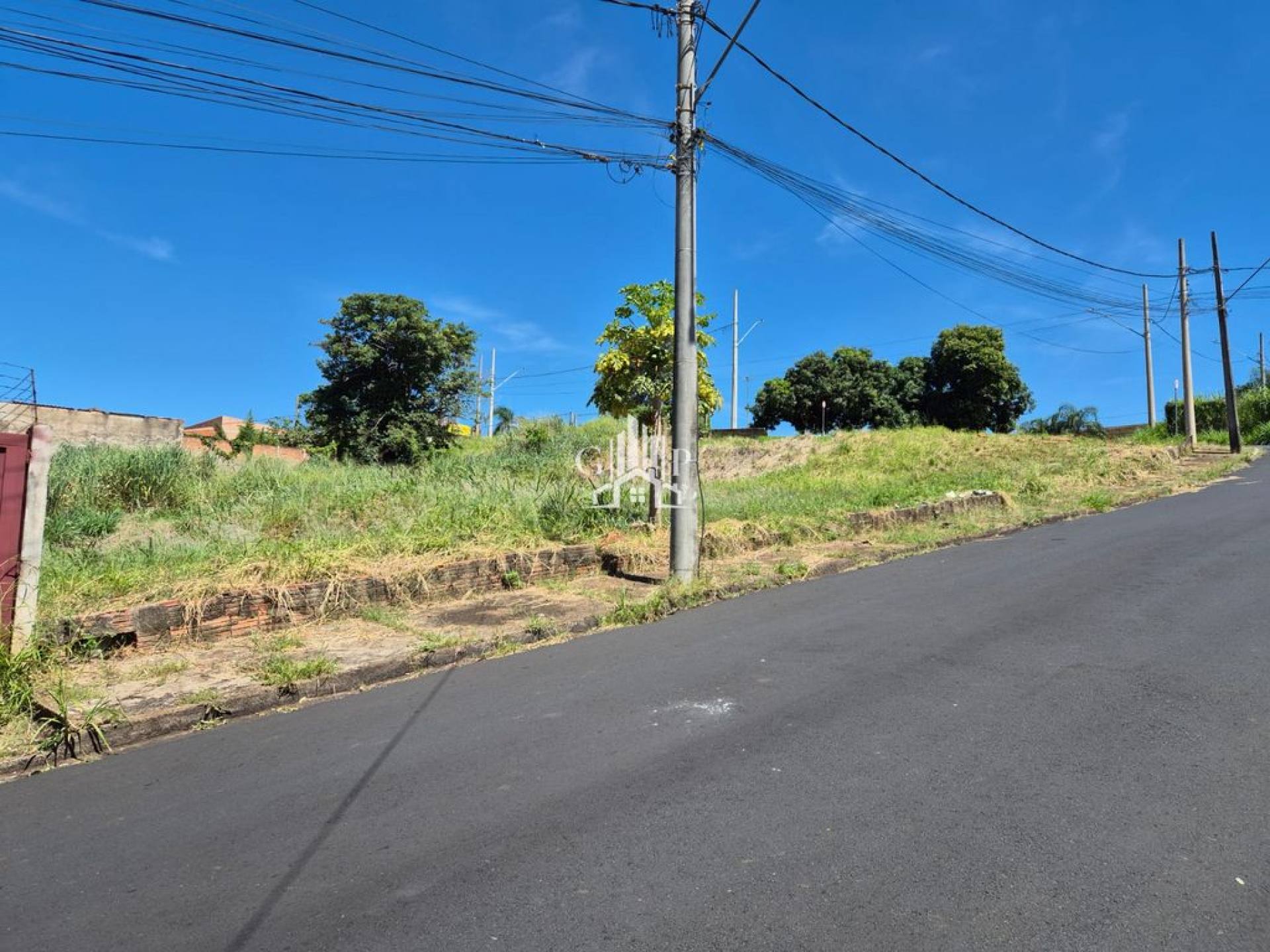 Terreno de esquina no bairro Quinta da Boa Esperança na Praça da Estação/Mogiana