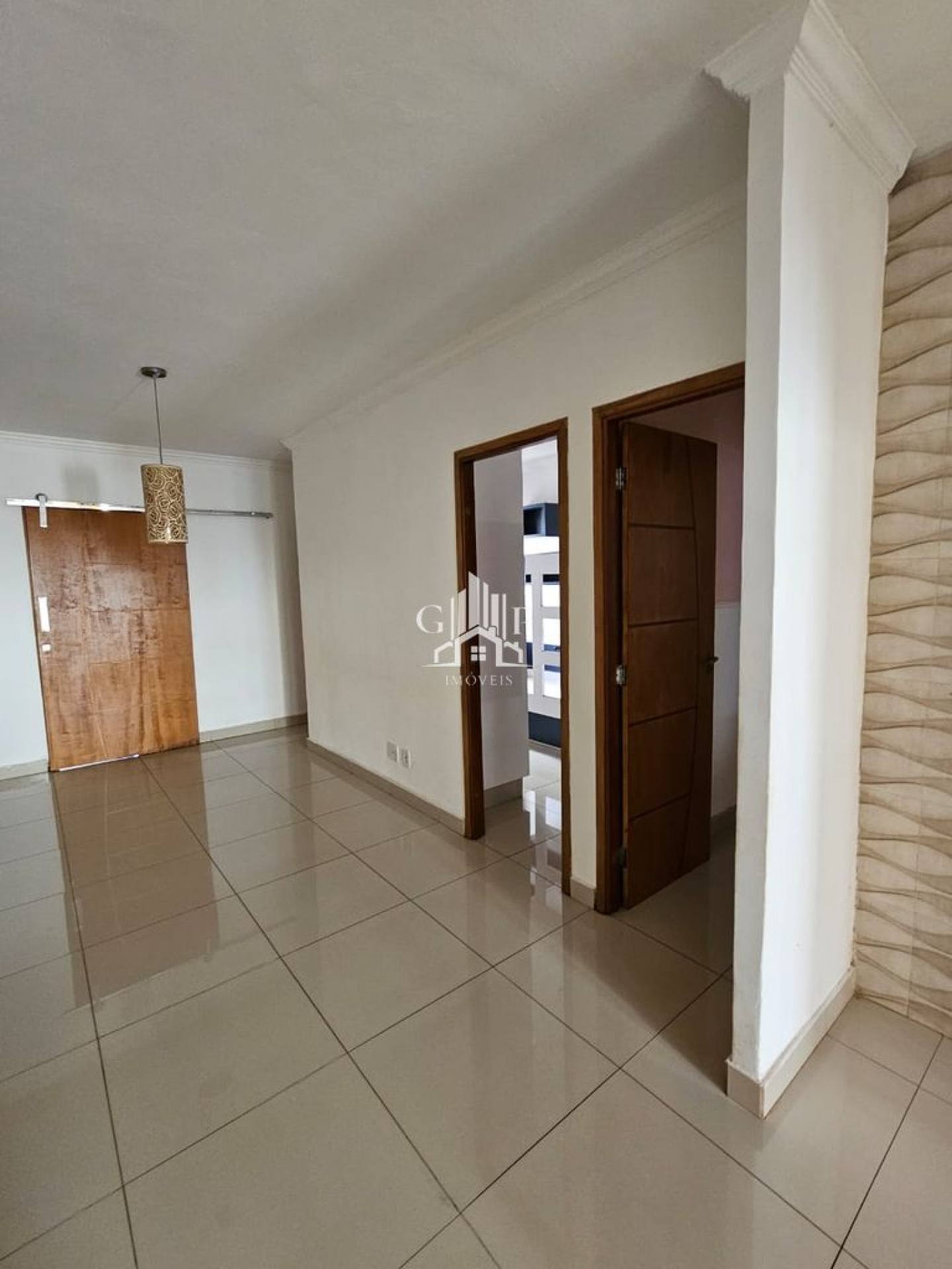 Linda casa no condominio Moradas