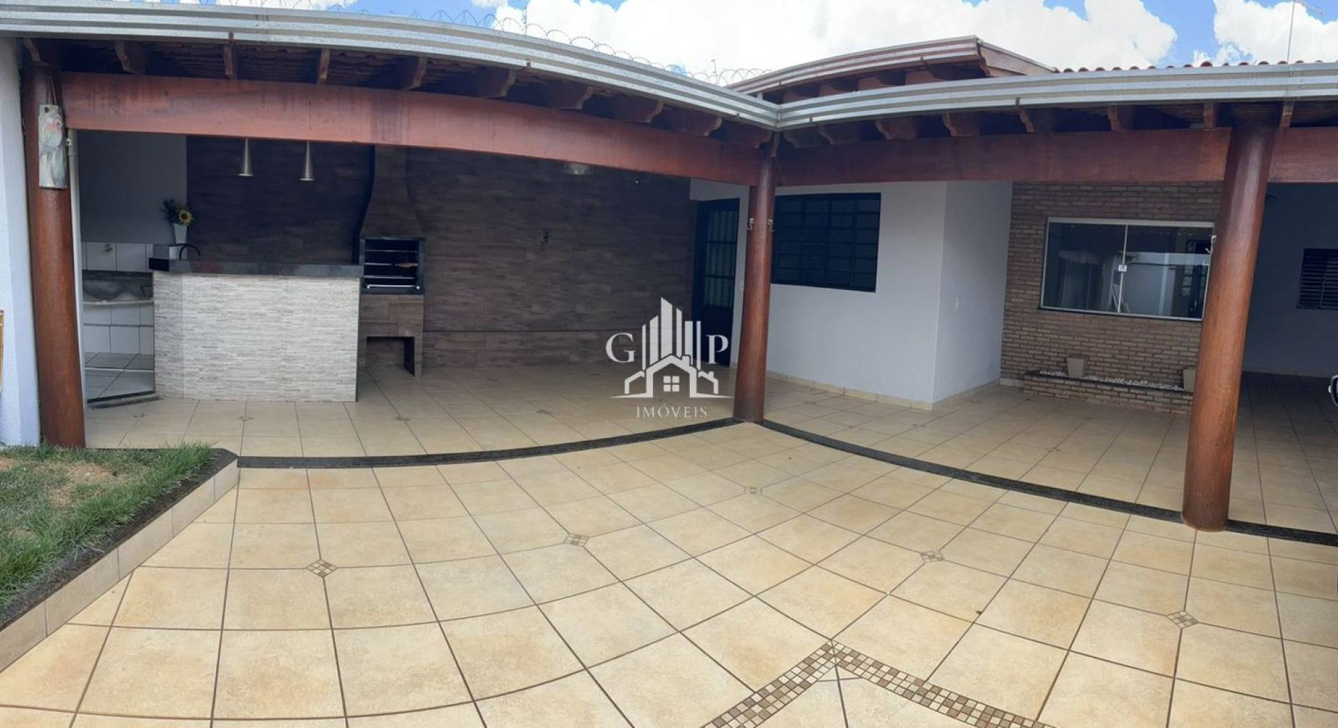 Casa com 2 quartos sendo 1 suíte para venda no bairro Beija Flor