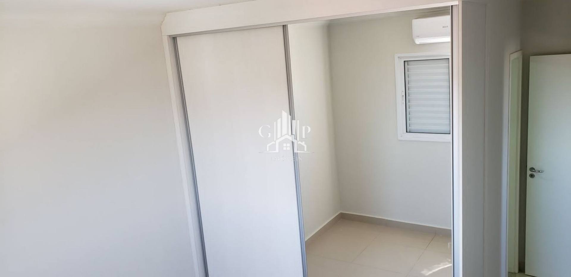 Apartamento à venda no Bairro Olinda com sacada, três quartos sendo uma suíte