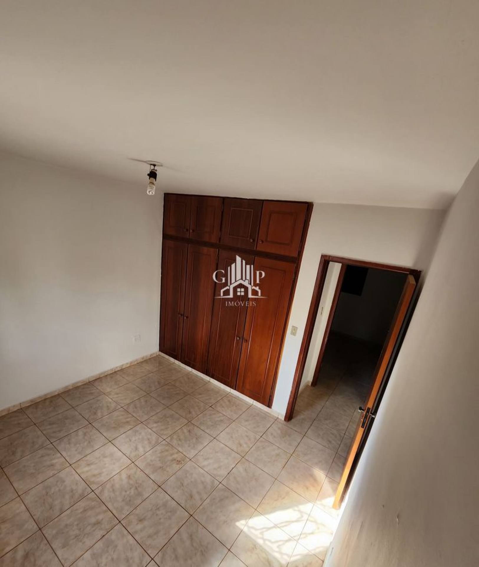 Apartamento disponível para venda no Bairro Sta Maria com 3 quartos e 1 suíte
