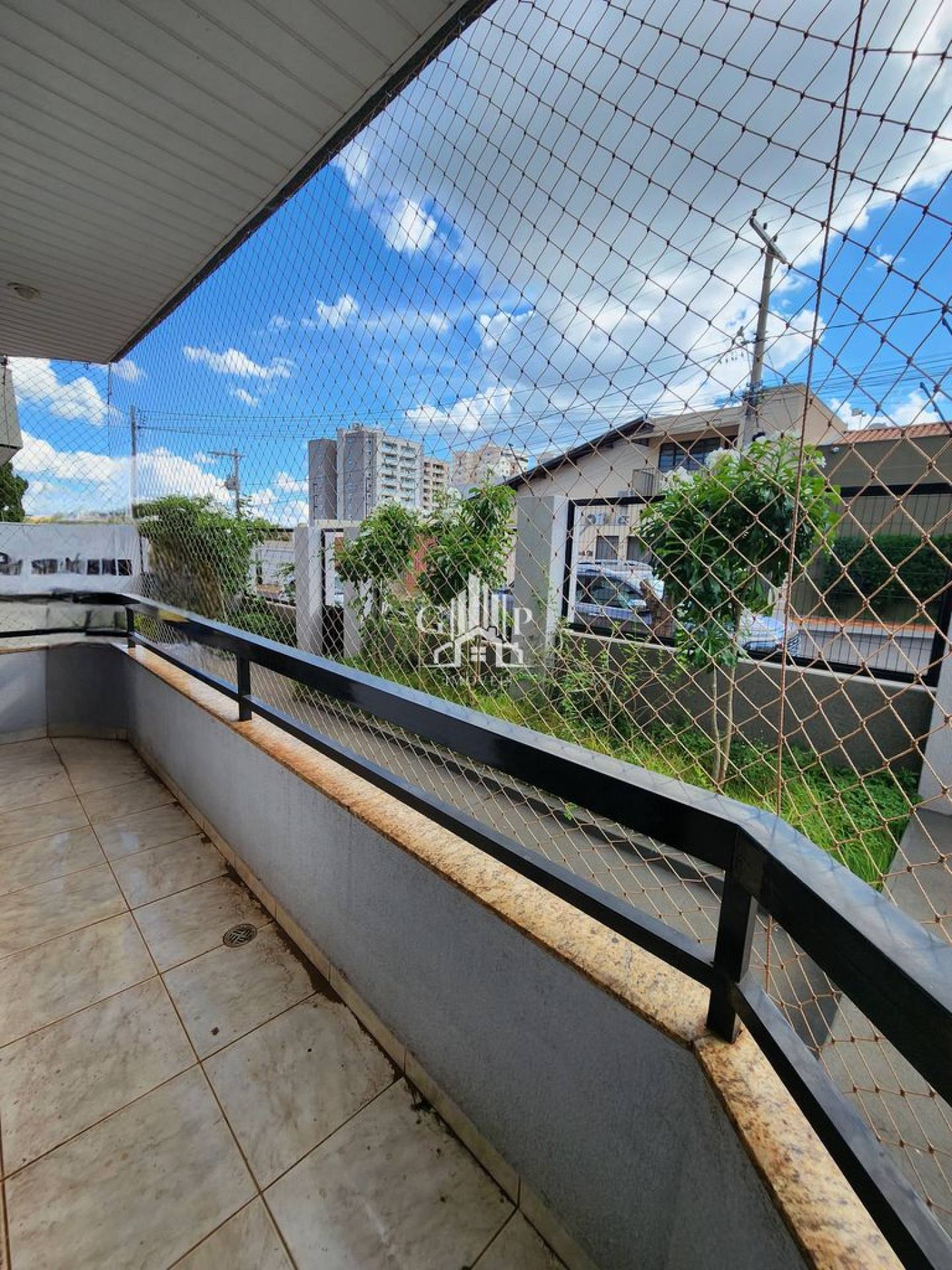 Apartamento disponível para venda no Bairro Sta Maria com 3 quartos e 1 suíte