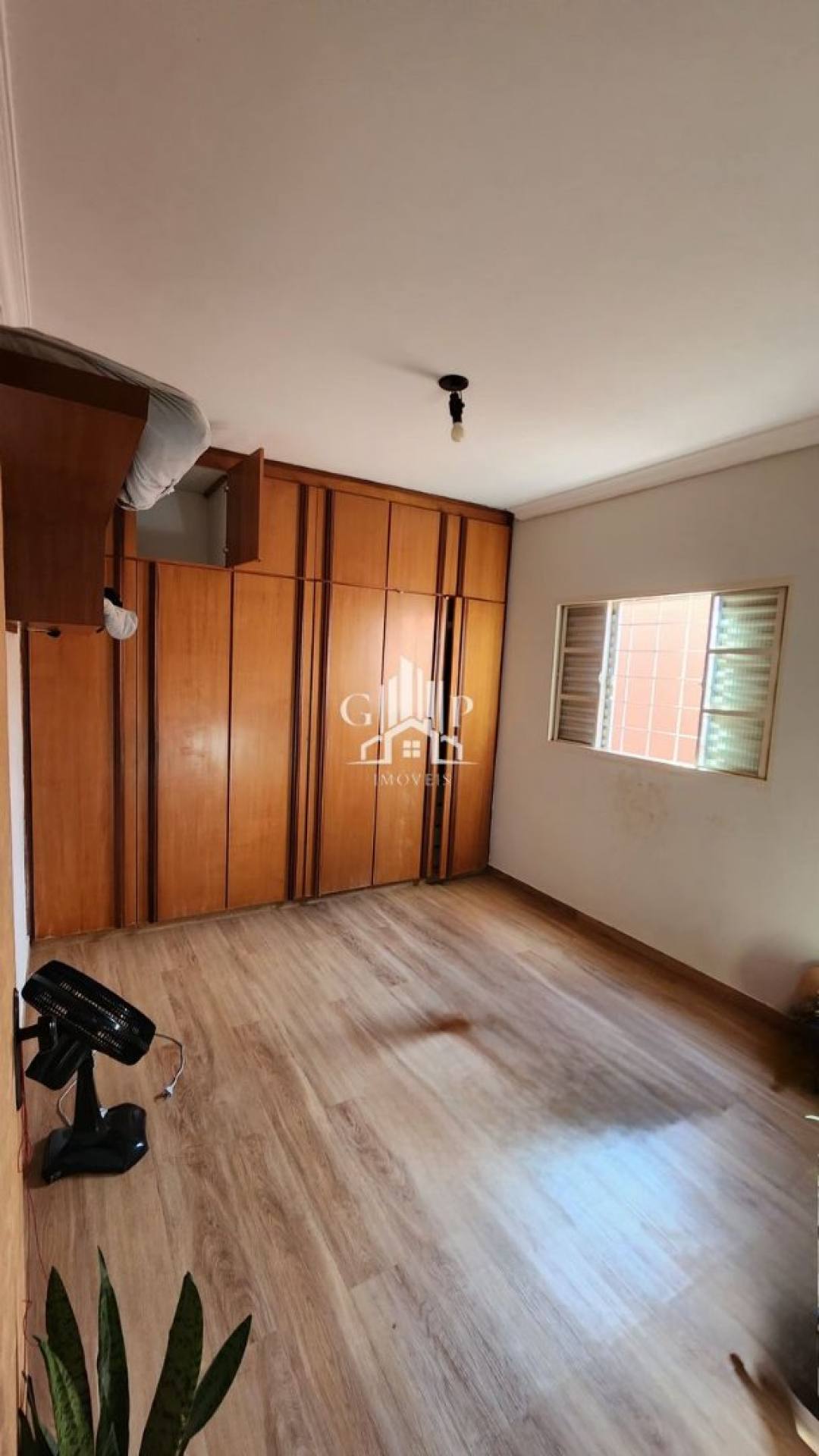 Casa de esquina à venda no Bairro JD. São Bento 3 quartos e 1 suíte com banheira